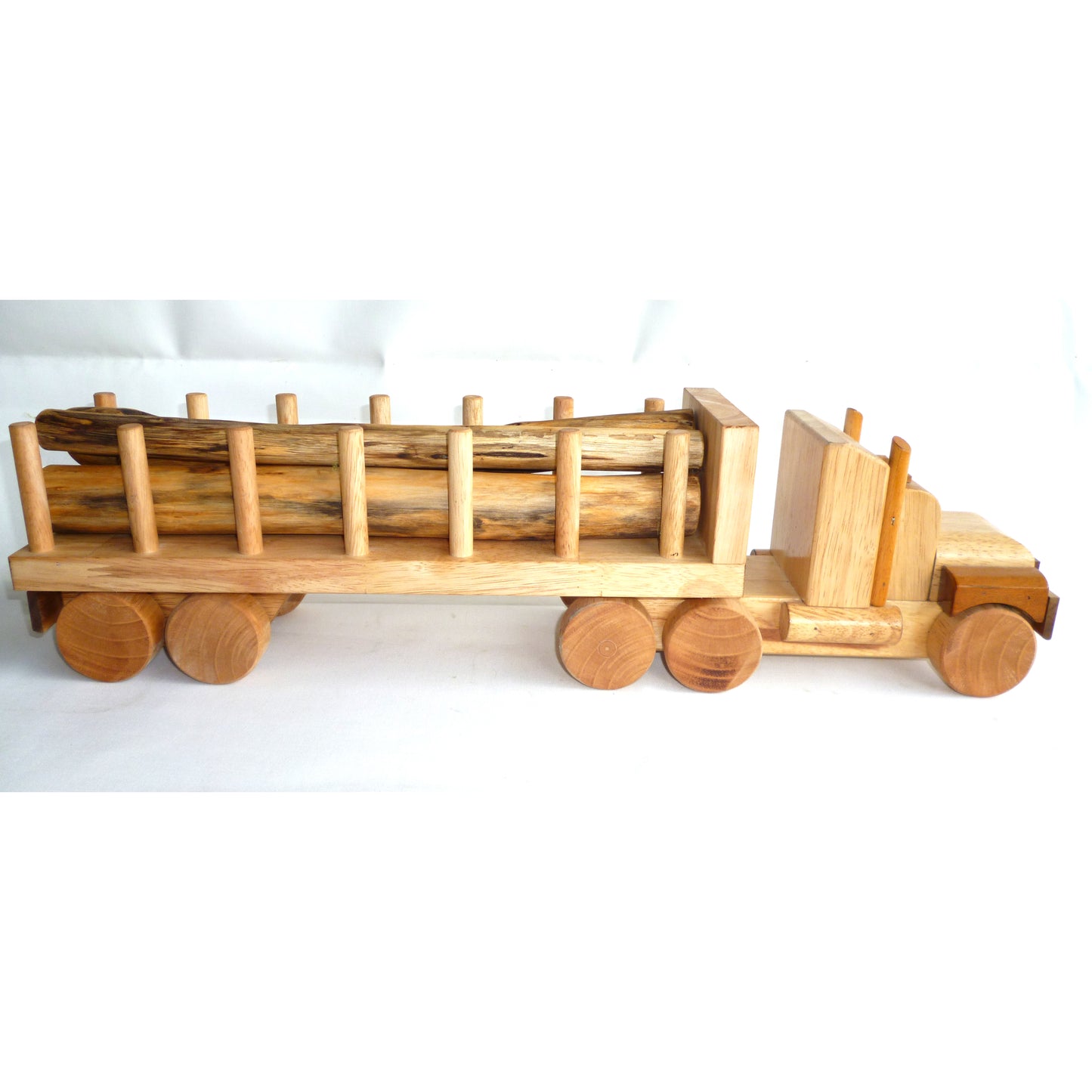 Log WOODEN Truck